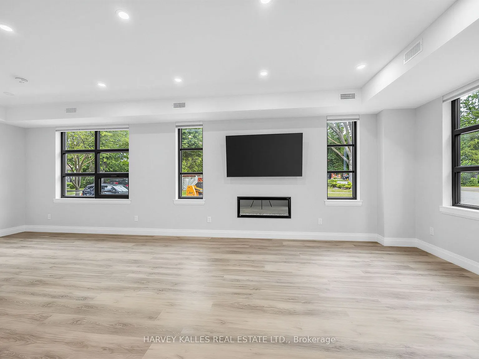 102 Shaver Ave N — Photo 4