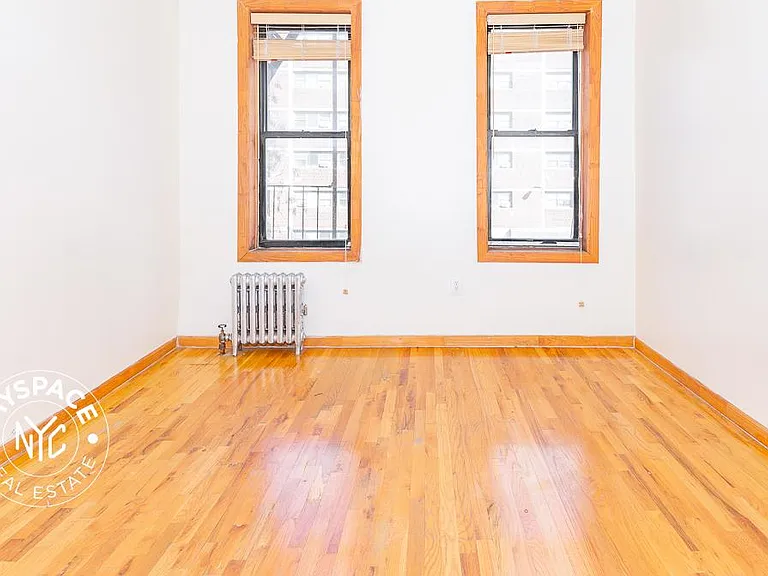 126 Graham Ave #2B — Photo 9