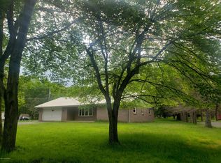 383 N Shore Dr, Albrightsville, PA 18210
