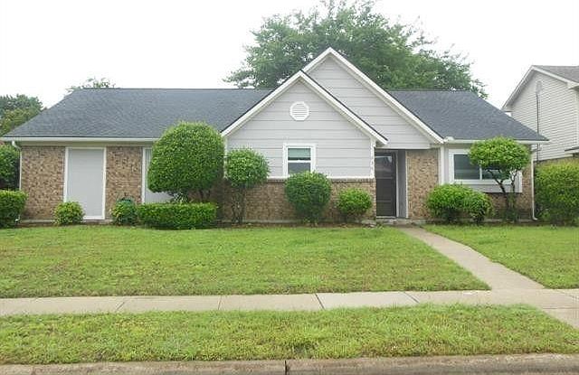 1st image of 836 Whitehall Dr