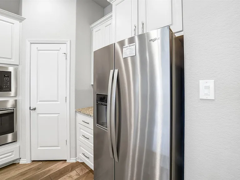 24247 Via Vitani Dr — Photo 10
