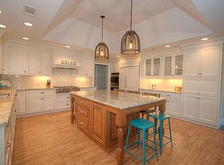 12 W Beach Lagoon Rd, Hilton Head Island, SC 29928