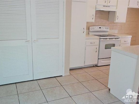 2nd image of 68437 Paseo Real