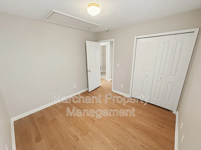 776 Waterbrook Ln — Photo 35