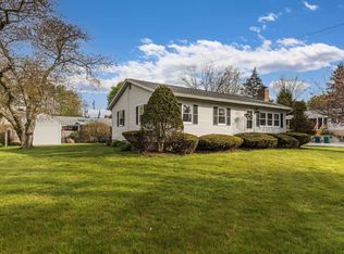 7 Gray Ave, Hampton, NH 03842