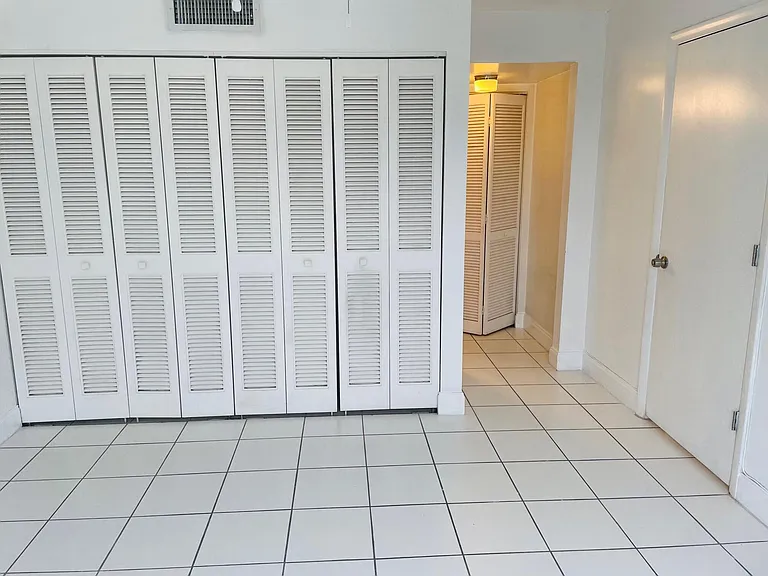 4080 Tivoli Ct #307 — Photo 16