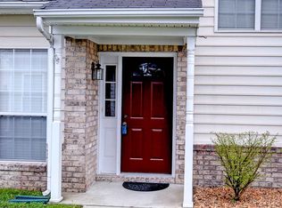 126 Chanticlair Dr, Yorktown, VA 23693