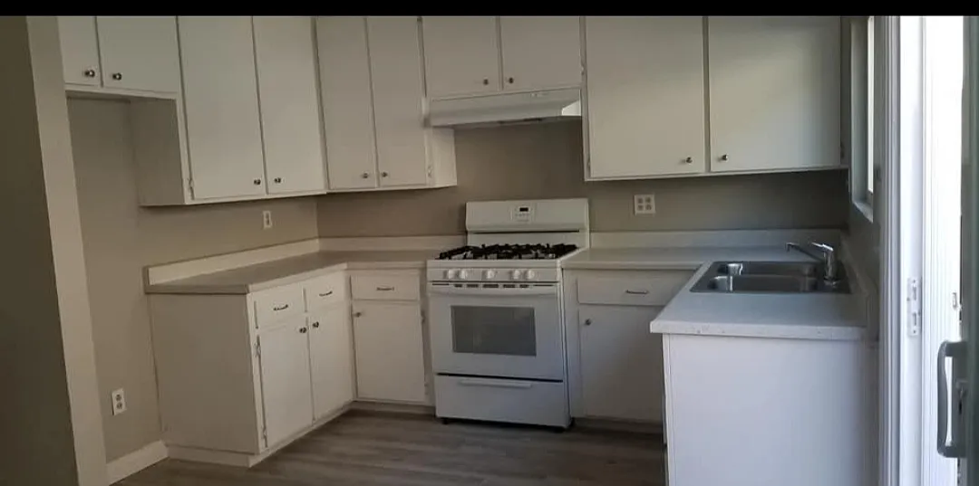 2 bed, 1.5 bath, $2,500 — Photo 4
