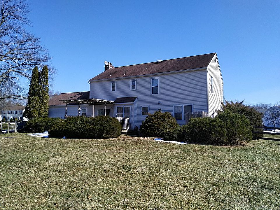 2nd image of 3 Wales Ct
