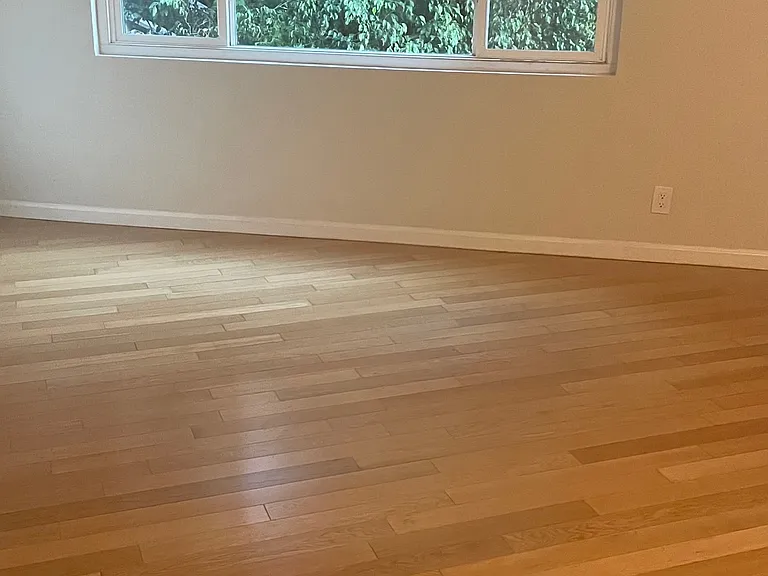 2542 N Beachwood Dr #6 — Photo 18