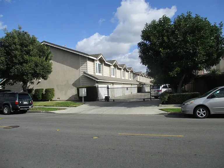 13388 Taft St #8 — Photo 3