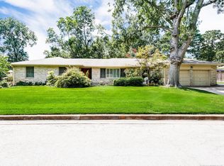3914 S Delaware Pl, Tulsa, OK 74105