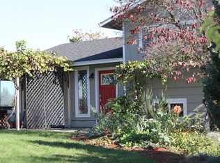 20545 NE Interlachen Ln, Fairview, OR 97024