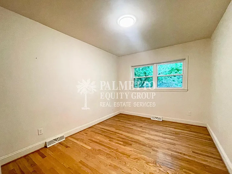 405 Richardson Ave #B — Photo 8
