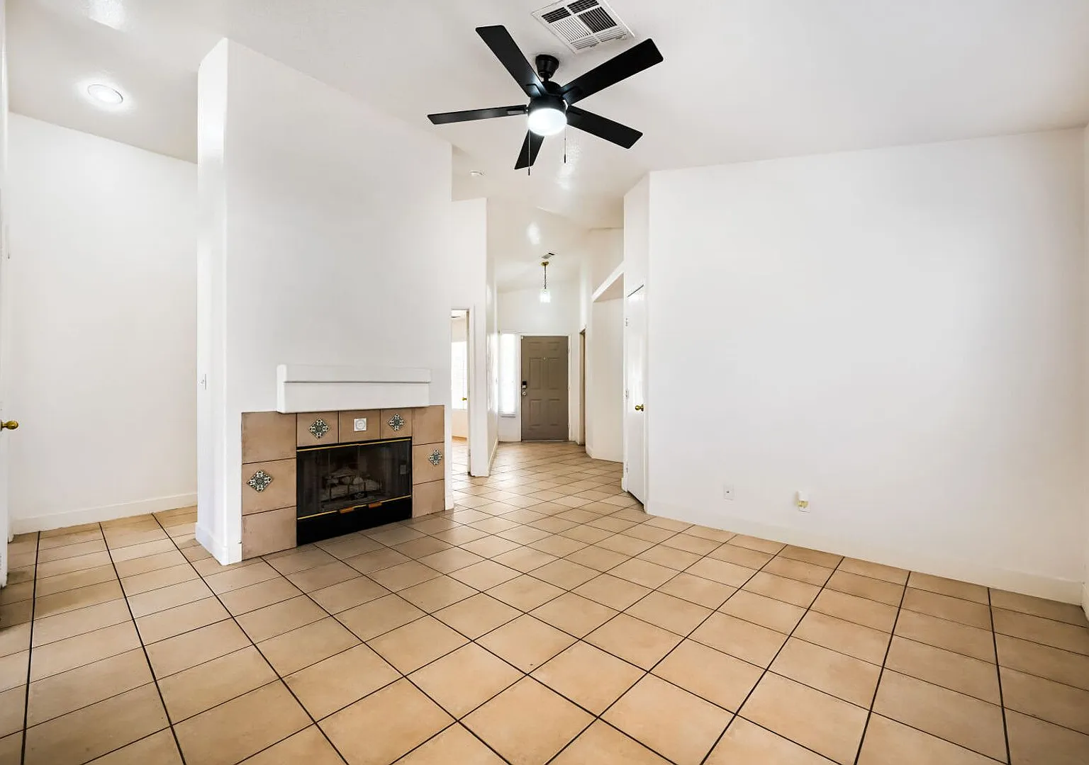 Move-In Ready 3-Bedroom Home with All Appliances Included! — Photo 2