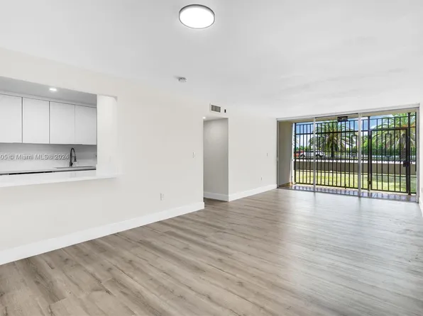 854 NW 87th Ave APT 101, Miami, FL 33172