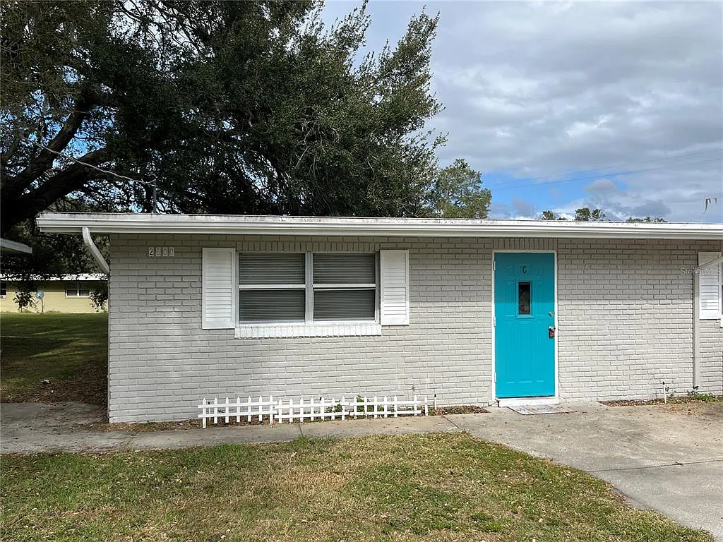 2 bed, 1.0 bath, 644 sqft, $1,050 — Photo 1