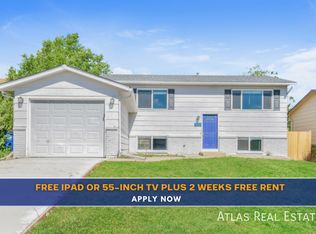 4340 College View Dr, Colorado Springs, CO 80906