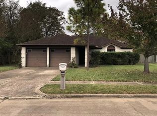 9606 Huntington Way Dr, Houston, TX 77099