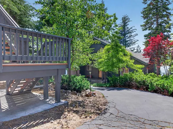 139 Lake Almanor West Dr, Chester, CA 96020