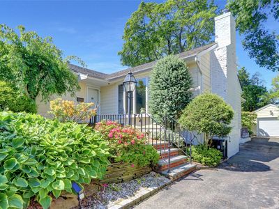 1 Exeter Place, Glen Head, NY, 11545