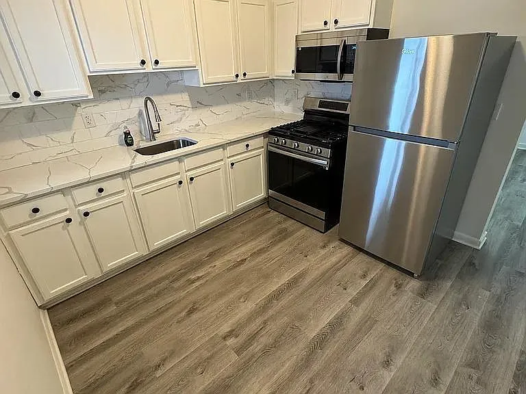1209 Mechanic St — Photo 2