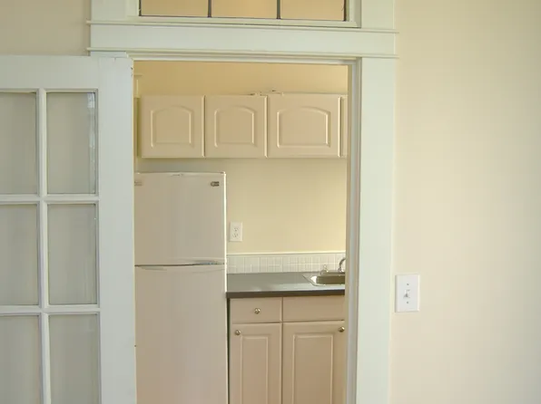 Woodland Residential, 1050 N 36th St #9, Seattle, WA 98103