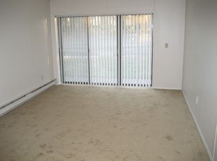 28 High St APT 6W, Rensselaer, NY 12144