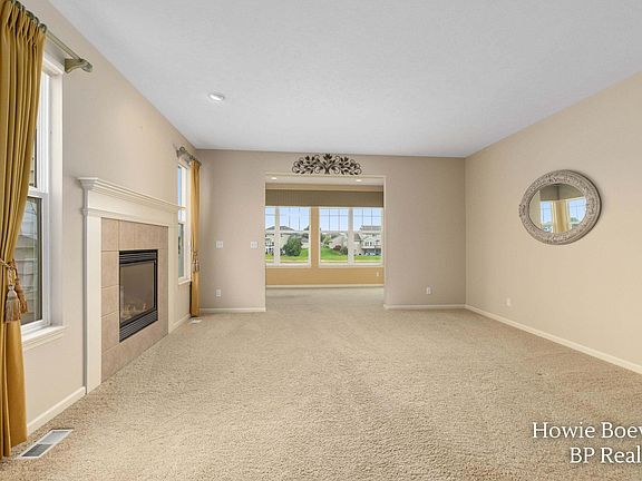 4th image of 7403 Watermark Dr
