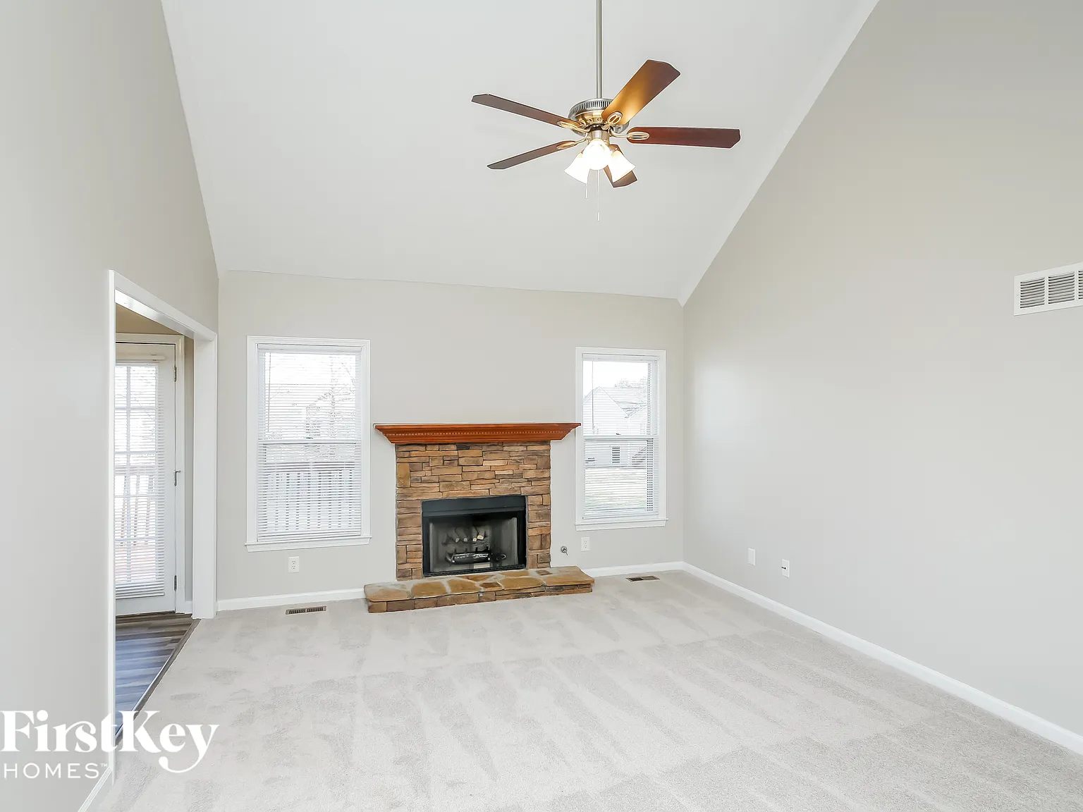 4 bed, 3.0 bath, 2766 sqft, $2,650 — Photo 3