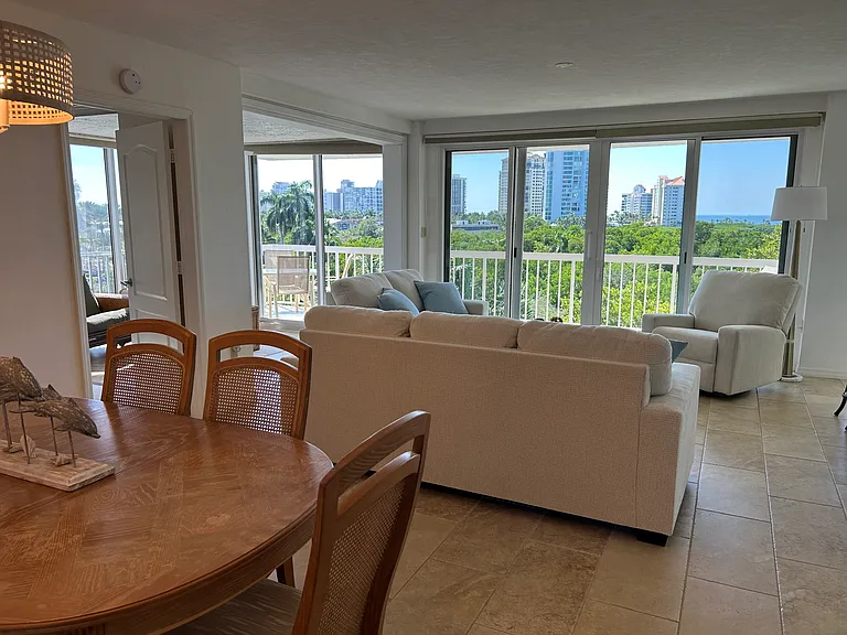 5501 Heron Point Dr #401 — Photo 16