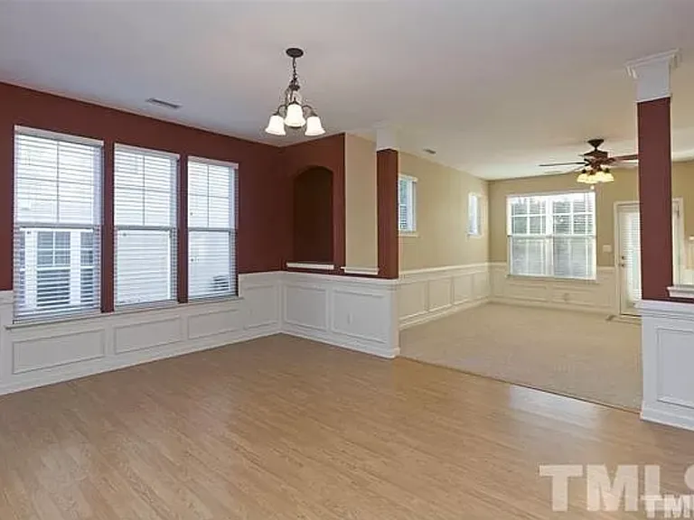 8821 Camden Park Dr #1 — Photo 2