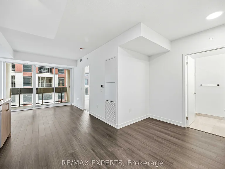 4010 Eglinton Ave W #320 — Photo 14