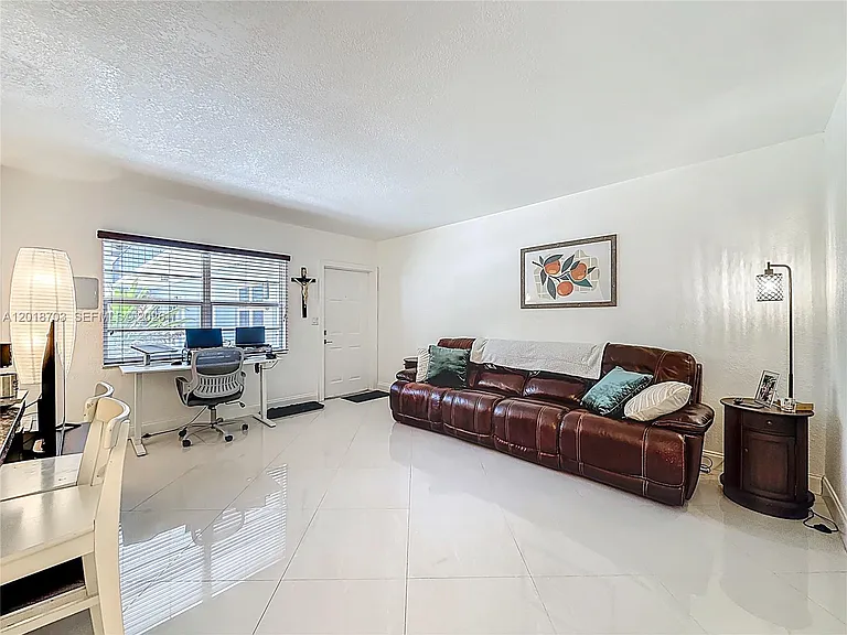 2600 S Ocean Dr #S102 — Photo 11