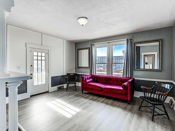 2nd image of 1515 1st Ave #1