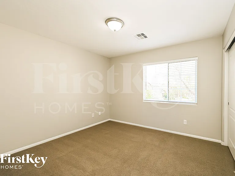 8324 Mokena Ave — Photo 9