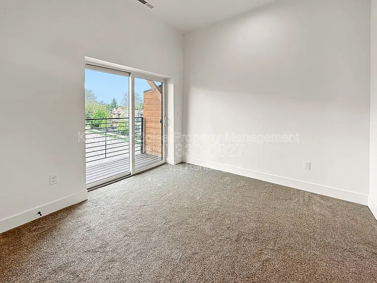 3586 N Adams St — Photo 16