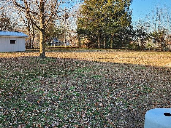 4th image of 1523 Finn Drive
