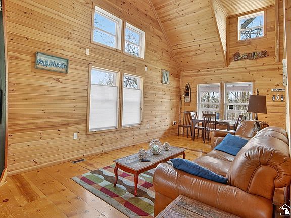 5th image of 283 S Fremont Rd