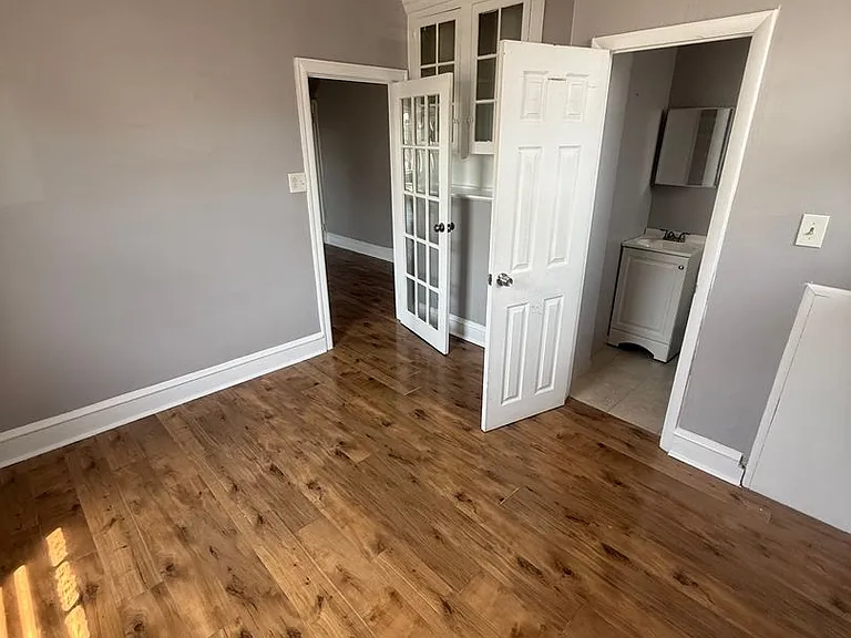 270 Rosemar St #1 — Photo 6