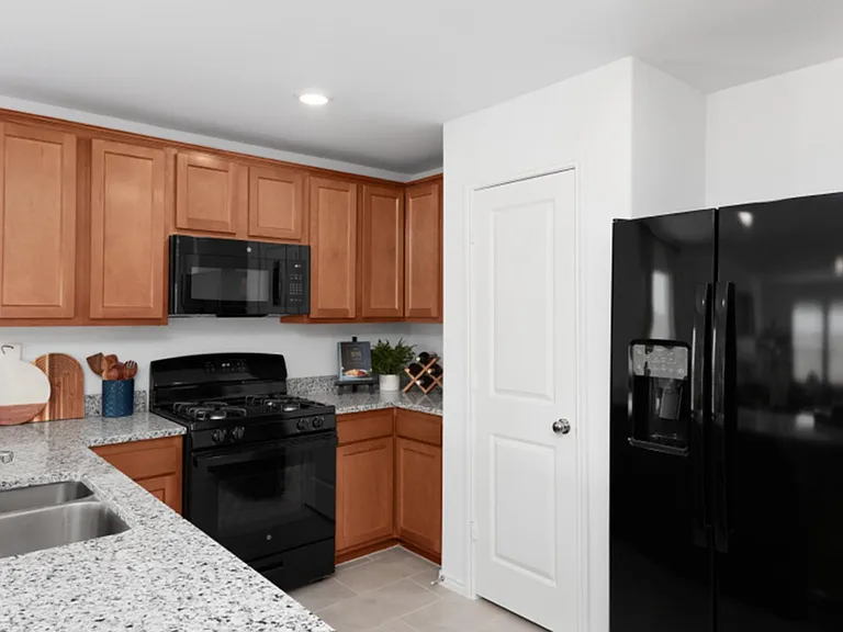 1205 Catclaw Rd — Photo 5