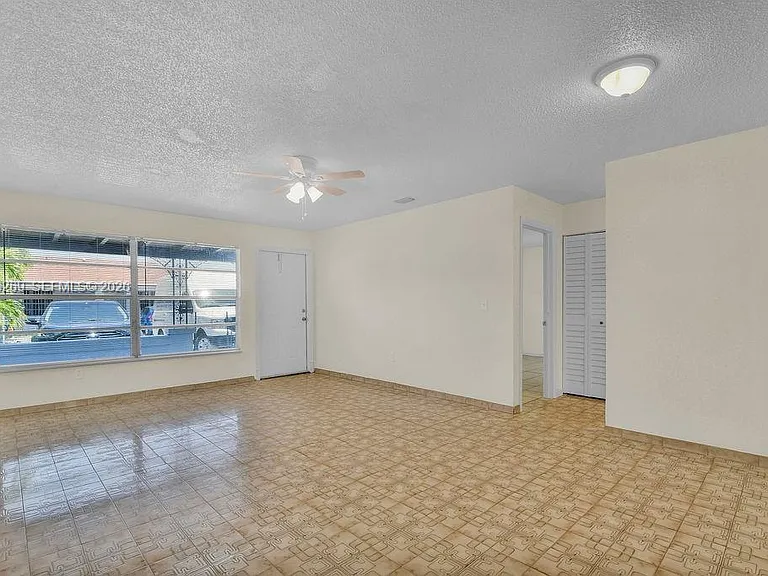 18947 NW 45th Ave #1 — Photo 13