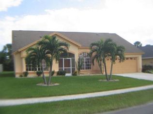 46 Rutland Ln, Boynton Beach, FL 33436