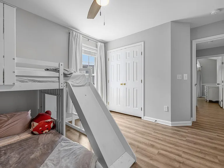 137 Whispering Woods Pl — Photo 44