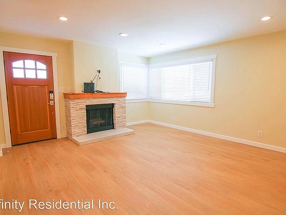 3rd image of 33851 Copper Lantern St APT A