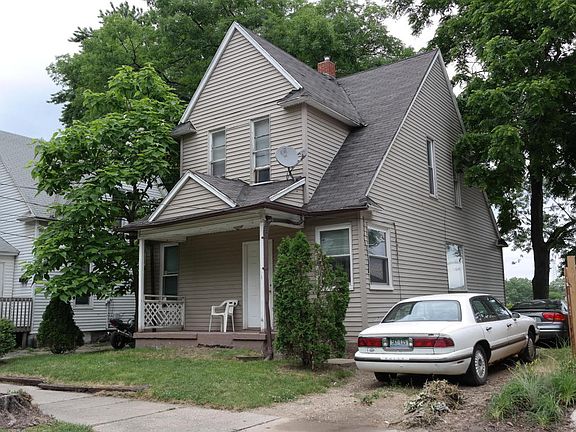 2nd image of 948 Norwich Ave SW