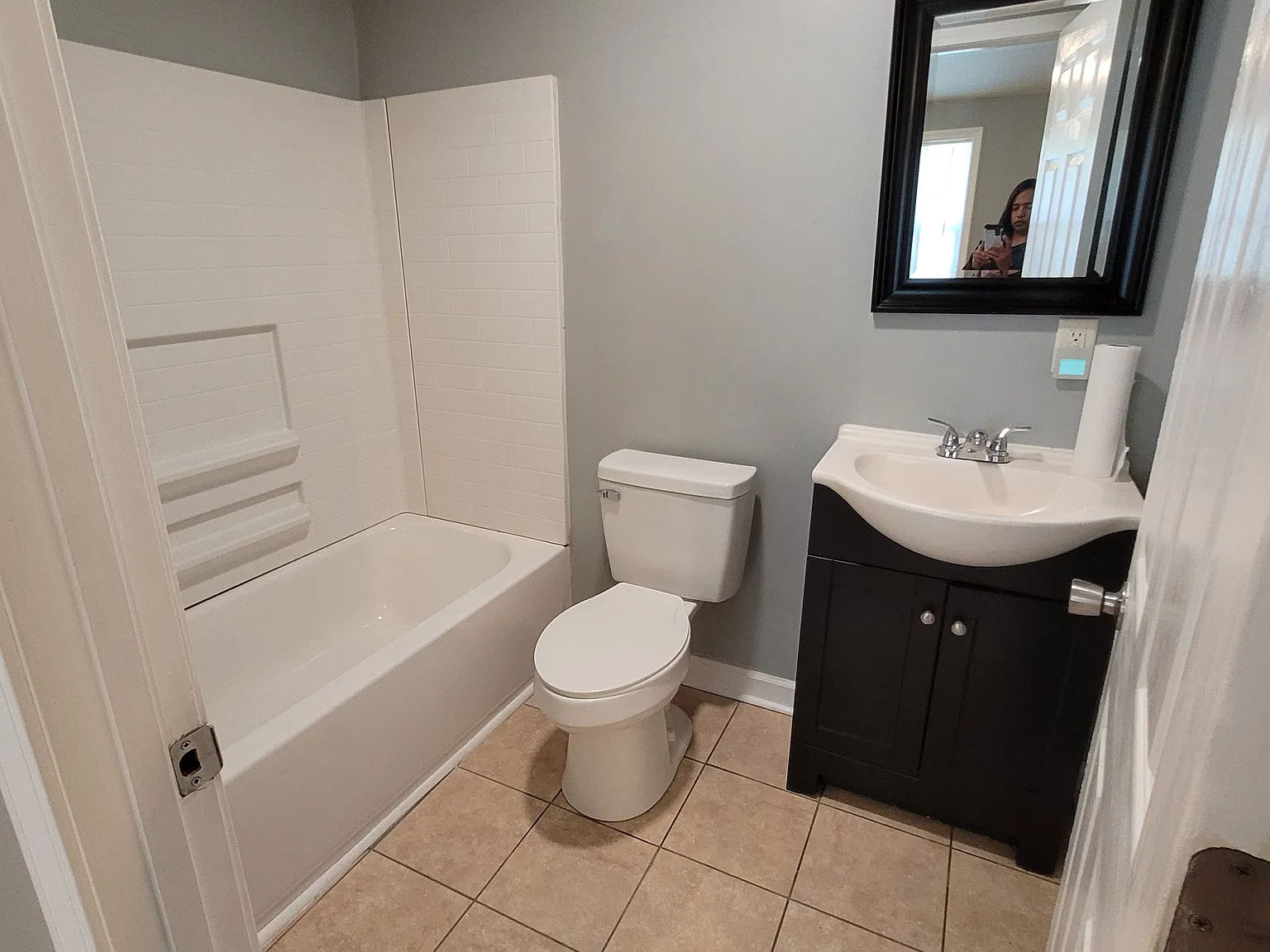 1105 Lawsonville Ave — Photo 4