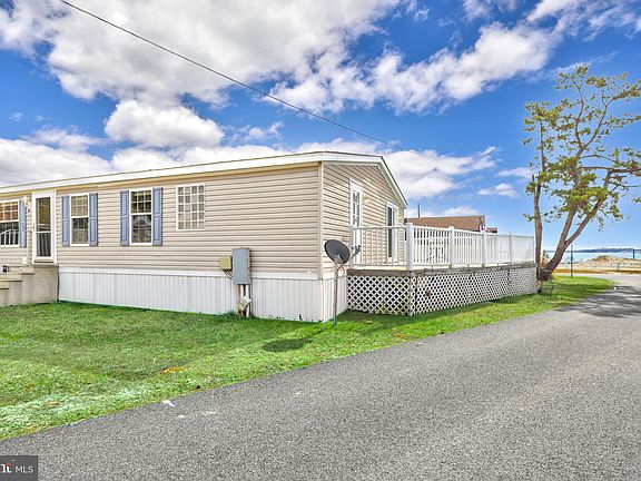 3rd image of 27391 Sea Whip Ln #51949
