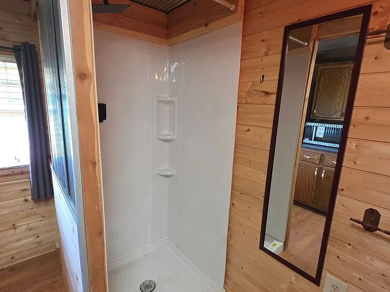 1303 Avenue 3 SE — Photo 9