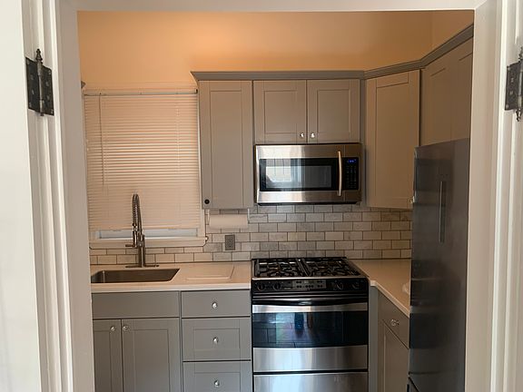 3rd image of 298 Bryant St #1